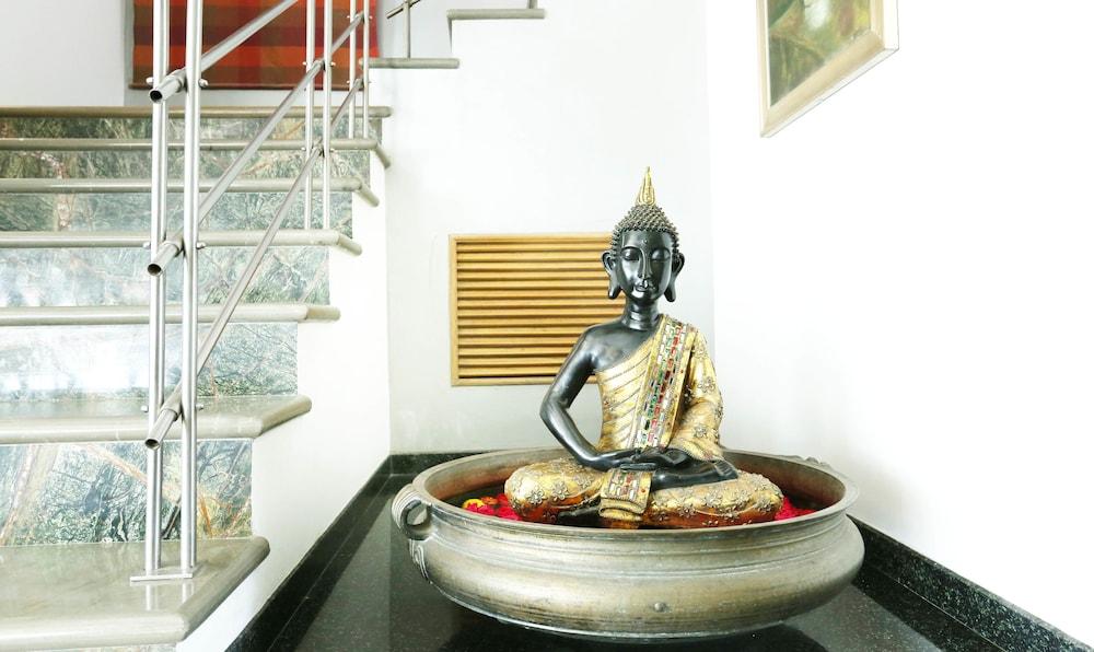 Treebo Edha Suites Koramangala Bangalore Buitenkant foto