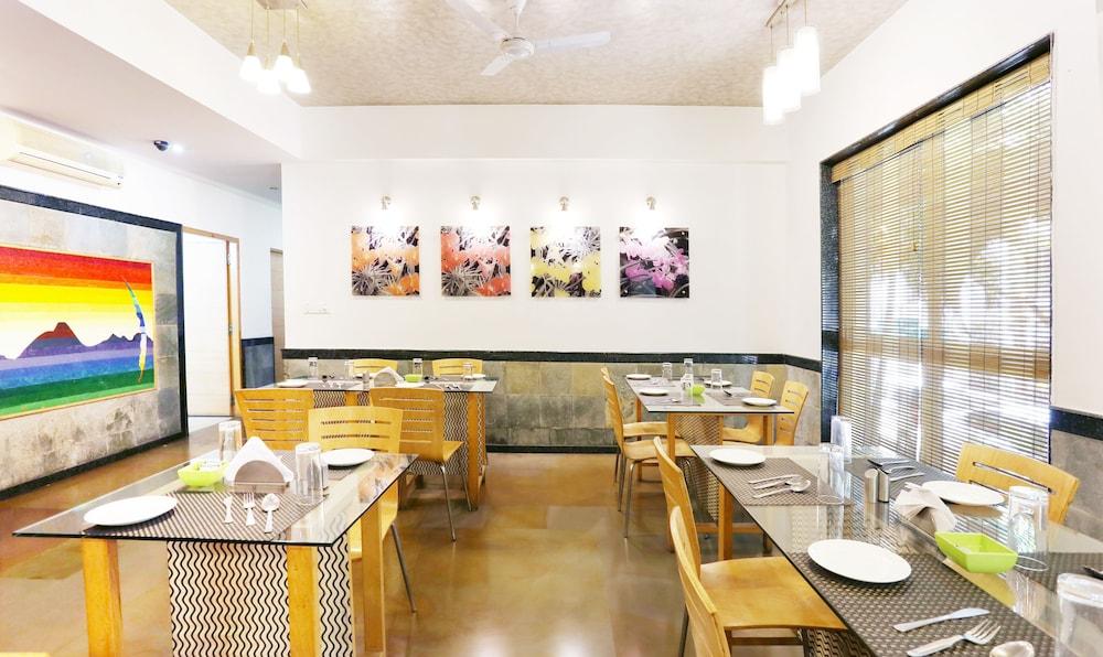 Treebo Edha Suites Koramangala Bangalore Buitenkant foto