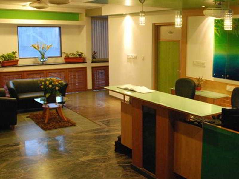Treebo Edha Suites Koramangala Bangalore Buitenkant foto
