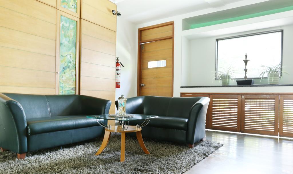 Treebo Edha Suites Koramangala Bangalore Buitenkant foto