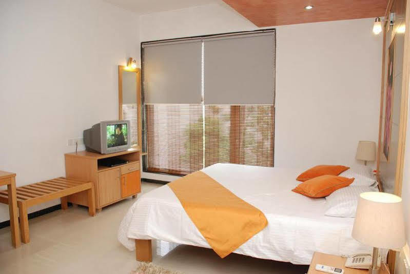 Treebo Edha Suites Koramangala Bangalore Buitenkant foto